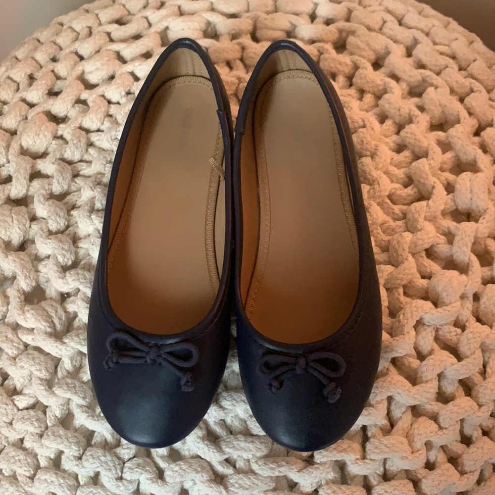 Navy blue girls flats